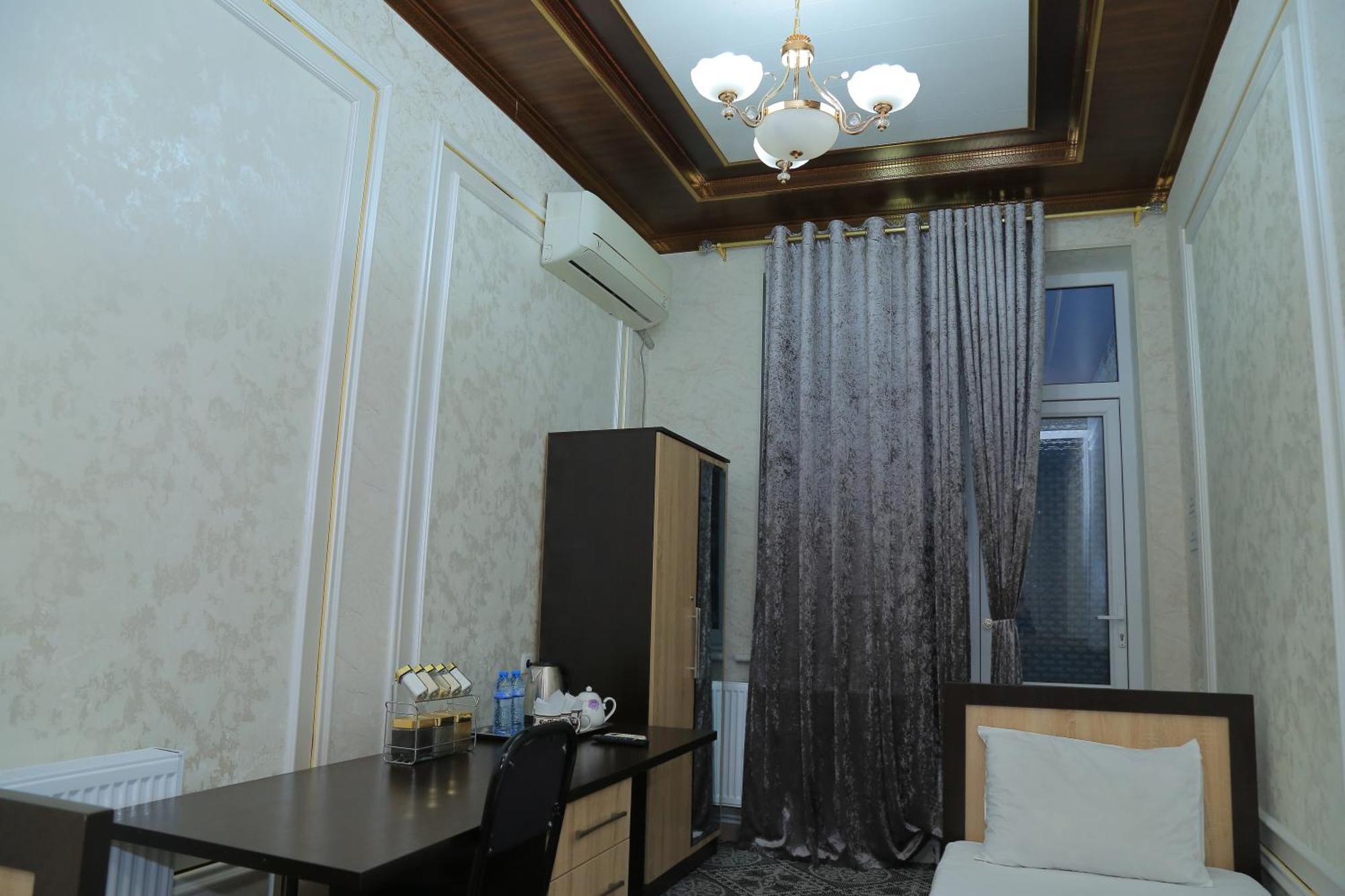 Hostel Farovon Marghilon Zewnętrze zdjęcie