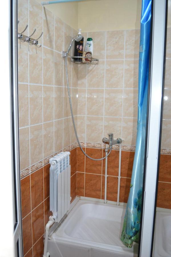 Hostel Farovon Marghilon Zewnętrze zdjęcie